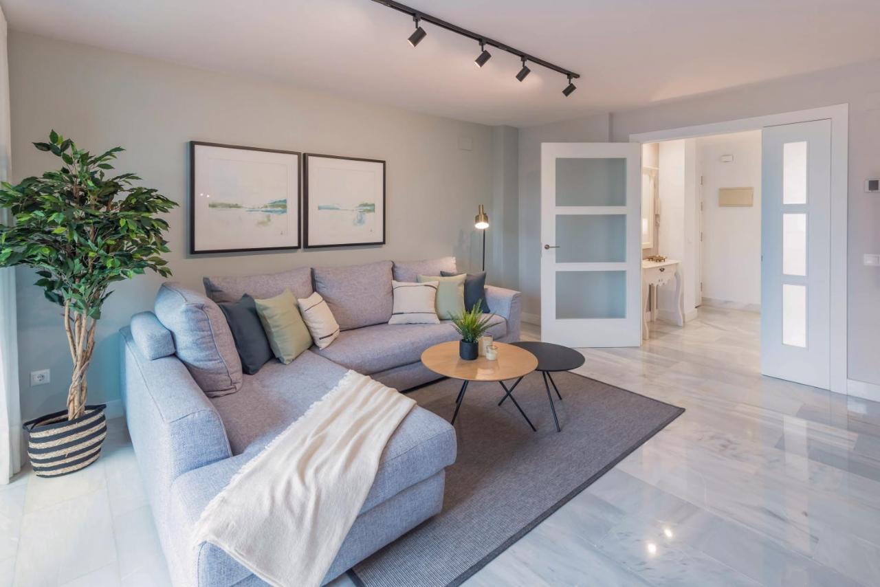 Premium Apartment & Free Parking By Ele Apartments Malaga Exterior photo